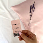 روبالشی صورتی