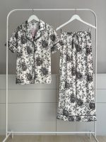 Floral white